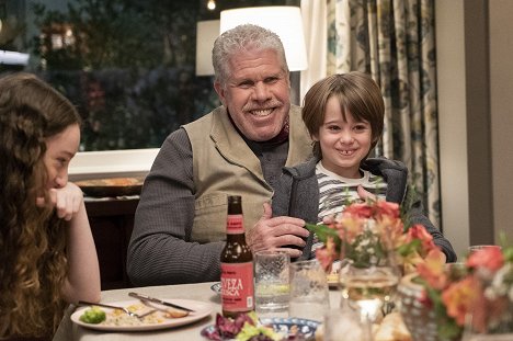 Ron Perlman, Sander Thomas - Splitting Up Together - Welcome Home - Photos