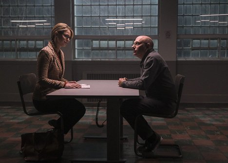 Melissa Benoist, Willie Garson - Supergirl - Crimen y castigo - De la película