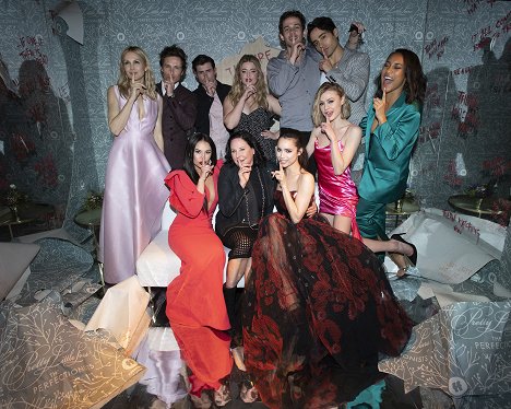 Cast and crew of Freeform’s new original series “Pretty Little Liars: The Perfectionists” celebrated the series premiere with a screening and immersive event in Hollywood - Kelly Rutherford, Janel Parrish, Chris Mason, I. Marlene King, Sasha Pieterse, Sofia Carson, Eli Brown, Hayley Erin, Sydney Park - Prolhané krásky: Perfekcionistky - Z akcií