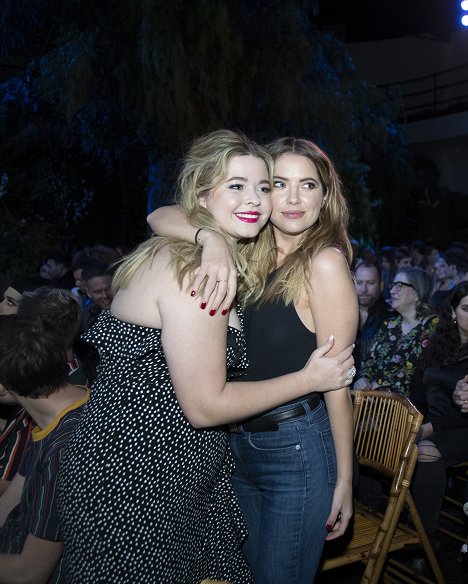 Cast and crew of Freeform’s new original series “Pretty Little Liars: The Perfectionists” celebrated the series premiere with a screening and immersive event in Hollywood - Sasha Pieterse, Ashley Benson - Słodkie kłamstewka: Perfekcjonistki - Z imprez