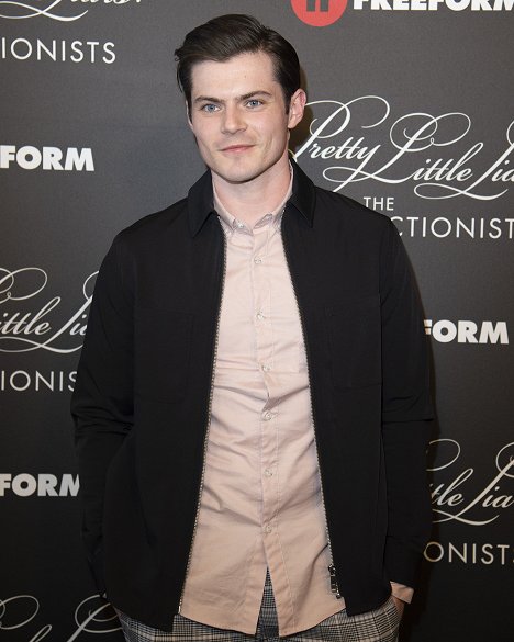 Cast and crew of Freeform’s new original series “Pretty Little Liars: The Perfectionists” celebrated the series premiere with a screening and immersive event in Hollywood - Chris Mason - Pretty Little Liars: The Perfectionists - Événements