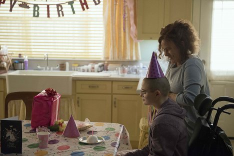 Joey King, Patricia Arquette - The Act - Stay Inside - Photos