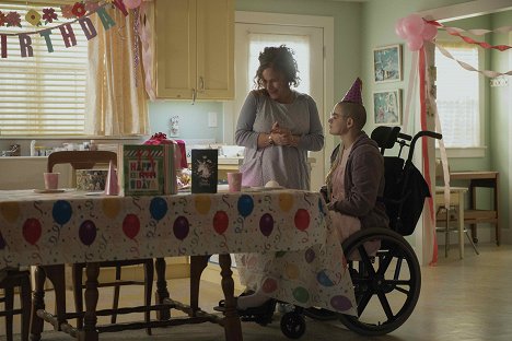 Patricia Arquette, Joey King - The Act - Stay Inside - Photos