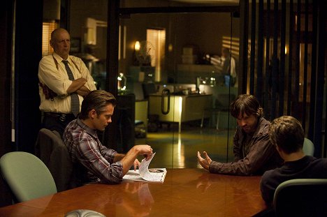 Nick Searcy, Timothy Olyphant, Leif Gantvoort - Justified - The Life Inside - Photos