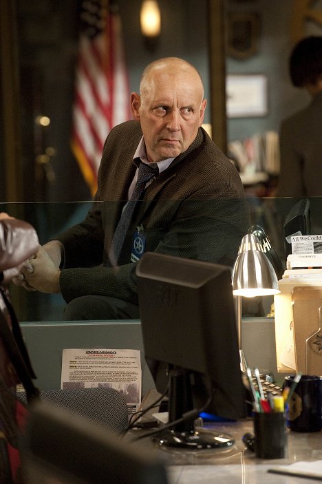 Nick Searcy - Justified - Cottonmouth - Photos