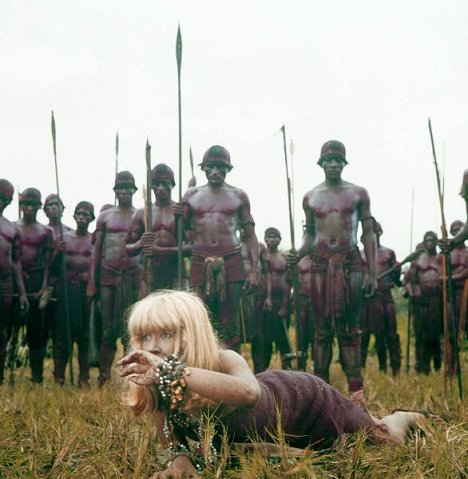 Gillian Hills - Duelo en el Amazonas - De la película