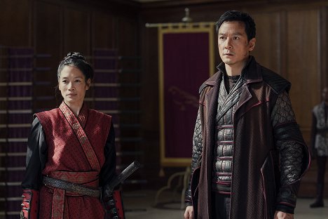 Eugenia Yuan, Daniel Wu Yin-cho - Into the Badlands - Chapter XXIX: Black Lotus, White Rose - De filmes
