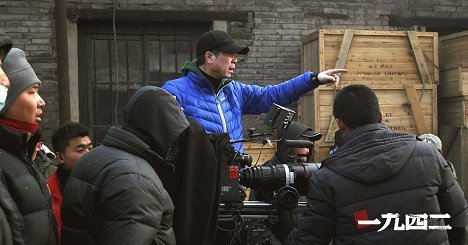 Xiaogang Feng - Back to 1942 - Making of