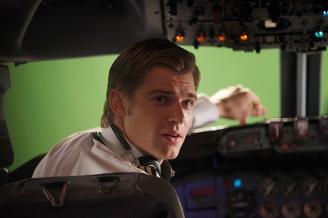 Mike Vogel - Pan Am - Eastern Exposure - Tournage