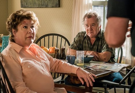 Margo Martindale, Peter Gerety - Sneaky Pete - The Sinister Hotel Room Mystery - Photos