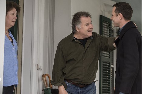 Margo Martindale, Peter Gerety, Giovanni Ribisi - Sneaky Pete - Pilot - Photos