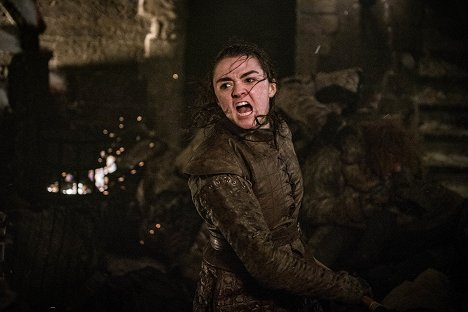 Maisie Williams - Game of Thrones - The Long Night - Photos