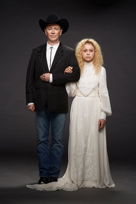 Peter Outerbridge, Tatiana Maslany - Orphan Black - Season 2 - Werbefoto