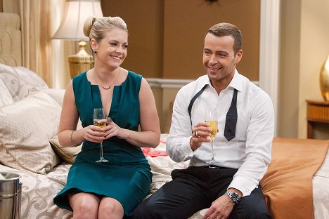 Melissa Joan Hart, Joey Lawrence - Melissa & Joey - Mel Marries Joe - Photos