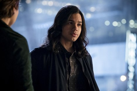 Carlos Valdes - Flash - The Girl with the Red Lightning - Z filmu