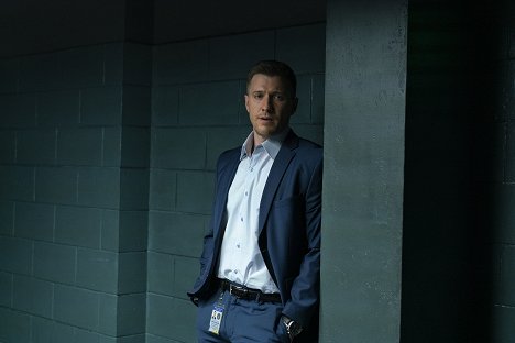 Patrick Heusinger - Absentia - Cover - De la película