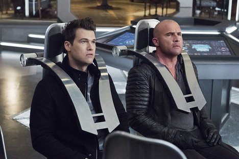 Nick Zano, Dominic Purcell - Legends of Tomorrow - Regulamin - Z filmu