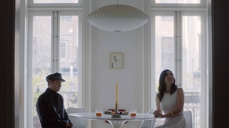 Brendan Scannell, D'Arcy Carden - Bonding - Le Mari idéal - Film