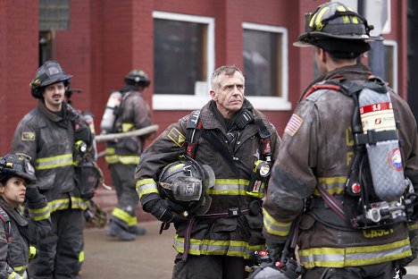 David Eigenberg - Chicago Fire - Gegen die Wand - Filmfotos