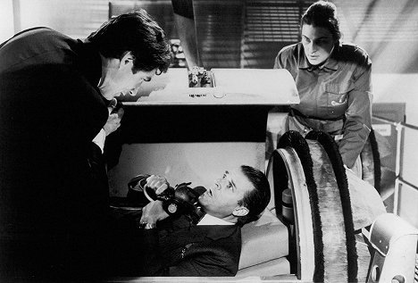 Timothy Dalton, Jeroen Krabbé, Julie T. Wallace - James Bond - Der Hauch des Todes - Filmfotos