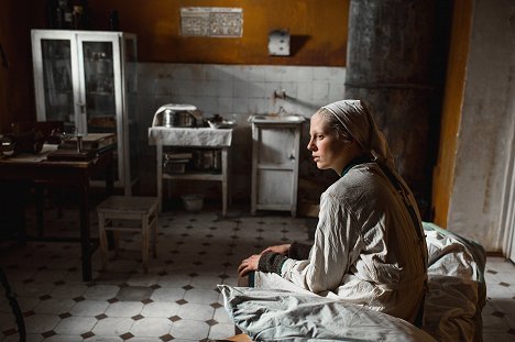 Viktoriya Miroshnichenko - Une grande fille - Film