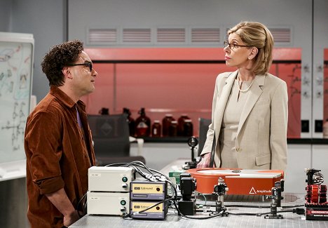 Johnny Galecki, Christine Baranski - The Big Bang Theory - Das Notting-Hill-Paradigma - Filmfotos