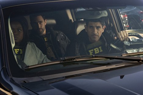 Cassandra Freeman, Noah Mills, Raza Jaffrey - The Enemy Within - CIA vs. FBI - Filmfotos