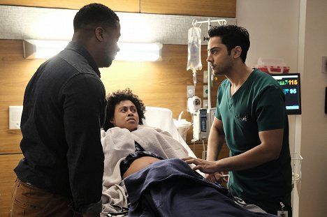 Kamal Angelo Bolden, Vinessa Antoine, Manish Dayal - The Resident - If Not Now, When? - Photos