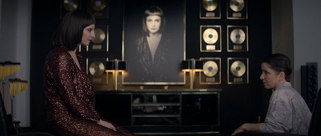 Najwa Nimri, Eva Llorach - Ki énekel majd neked? - Filmfotók