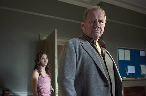 Molly Windsor, Peter Firth