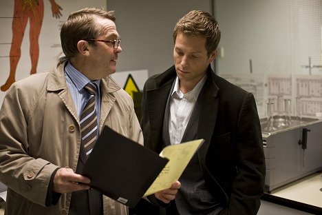 Bradley Walsh, Jamie Bamber - Law & Order: UK - Vice - Filmfotók