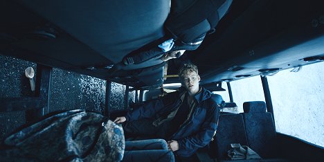 Lucas Lynggaard Tønnesen - The Rain - Vermeidet die Stadt - Filmfotos