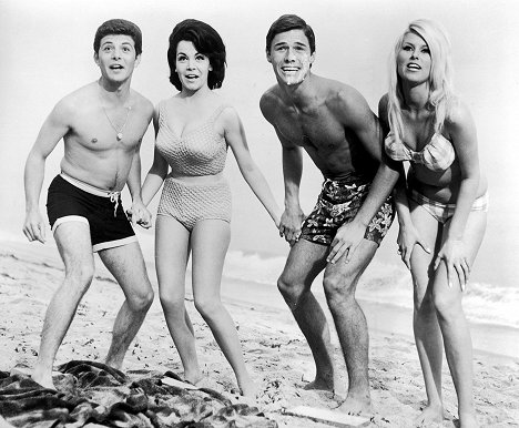 Frankie Avalon, Annette Funicello, Michael Nader, Mary Hughes - Beach Blanket Bingo - Photos
