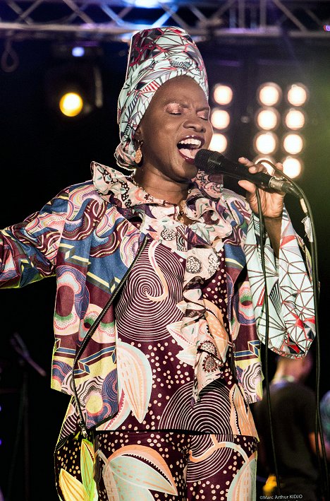 Angélique Kidjo - Angélique Kidjo en Concerts Volants - Promóció fotók