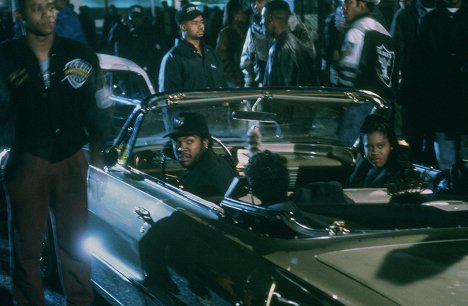 Ice Cube, Regina King - Boyz n the Hood - Photos