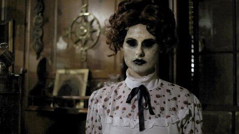 Nicole Holland - The House of Lizzie Borden - Van film