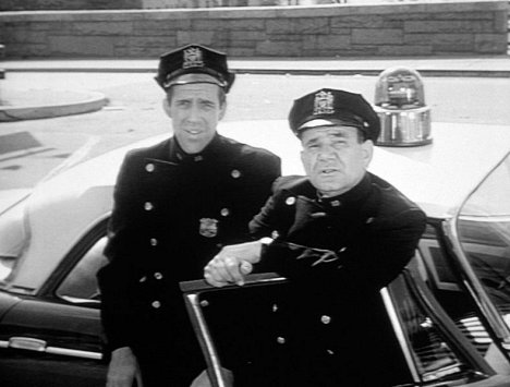 Fred Gwynne, Joe E. Ross - Car 54, Where Are You? - Filmfotók