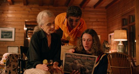 Mary Beth Peil, Robert Sheehan, Rory Culkin - The Song of Sway Lake - De la película