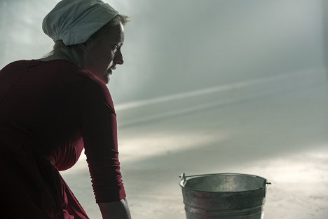 Elisabeth Moss - The Handmaid's Tale - Night - Kuvat elokuvasta