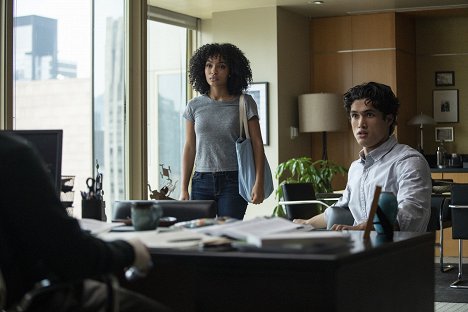 Yara Shahidi, Charles Melton - Słońce też jest gwiazdą - Z filmu