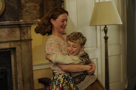 Holliday Grainger, Gregor Selkirk - Tell It to the Bees - Photos