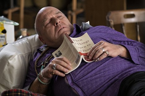 Dean Norris - Claws - Angeschmiert - Filmfotos