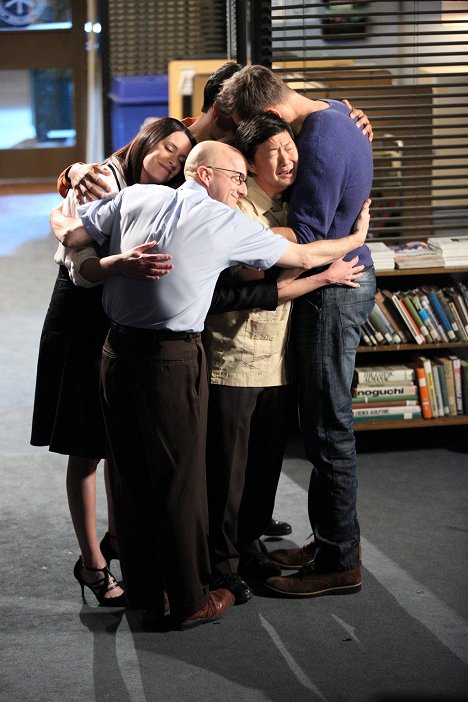 Paget Brewster, Jim Rash, Ken Jeong - Community - Emotional Consequences of Broadcast Television - Photos
