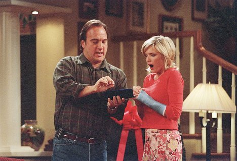 Jim Belushi, Courtney Thorne-Smith - According to Jim - Anniversary - De la película