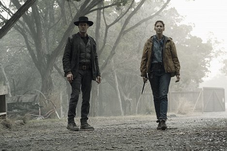 Garret Dillahunt, Jenna Elfman - Fear the Walking Dead - The Hurt That Will Happen - De la película