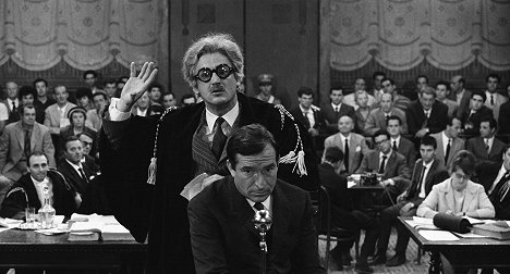 Vittorio Gassman, Ricky Tognazzi - I mostri - Filmfotos