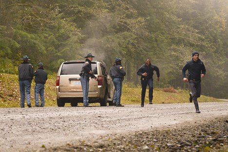 Justin Cornwell, Paul Blackthorne - The InBetween - Made of Stone - Photos