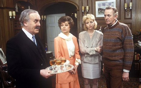 George Cole, Prunella Scales, Leslie Ash, Benjamin Whitrow - Natural Causes - Photos