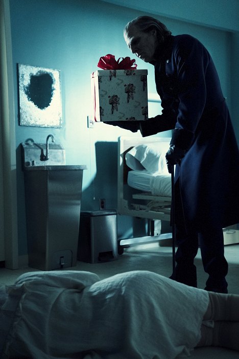 Zachary Quinto - Nosferatu - The Gas Mask Man - Z filmu