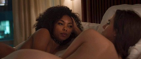 Logan Browning, Allison Williams - La perfección - De la película